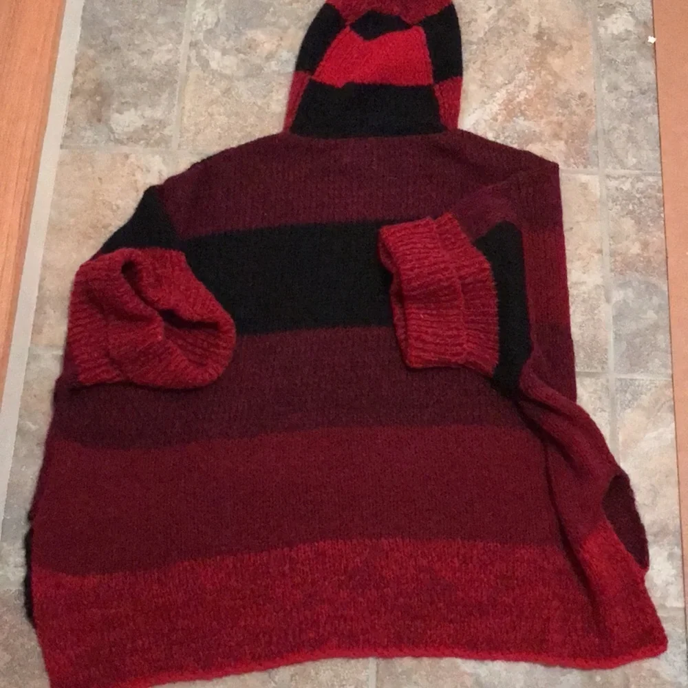 Anthropologie Meet Me Plaid Poncho Red Black XS/S